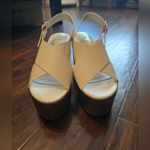 Lulu's Size 8 Women's Cream Platform Sandals